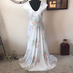 💕RARE💕Vintage White Floral Full Sweep Long Maxi Nightgown Slip Dress Lingerie